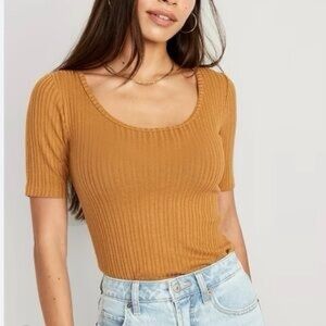 Cyrus Women's Short Sleeve Ribbed Top